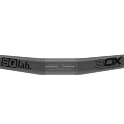 SQlab 3OX MTB Carbon Handlebar - 16° - 31.8 - 30mm Medium Rise 7 SQlab 3OX MTB Carbon Handlebar - 16° - 31.8 - 30mm Medium Rise -Rijwiel Onderdel Verkoopwinkel 267044 01 d 533856