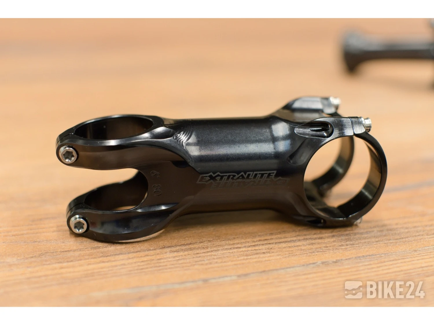 Extralite HyperStem 1 1/8" | 31.8mm - 6° - Black On Black 6 Extralite HyperStem 1 1/8" | 31.8mm - 6° - Black On Black - Afbeelding 4