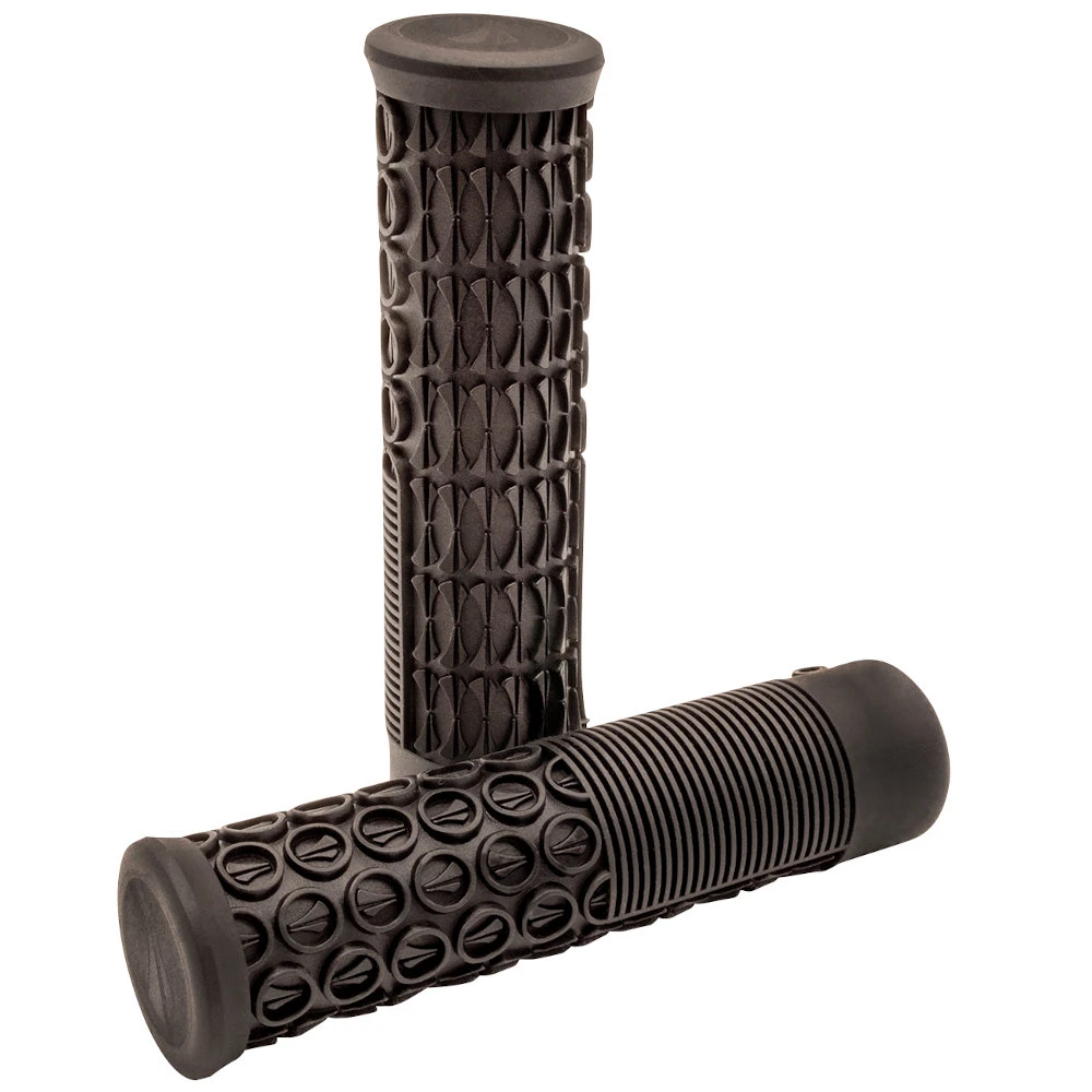 SDG Thrice 33 Lock-On Grips 136/33mm - Black 3 SDG Thrice 33 Lock-On Grips 136/33mm - Black