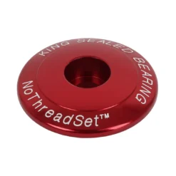 Chris-king Chris King NoThreadSet Ahead-Kap - 1 1/8" - Classic Logo Print -Rijwiel Onderdel Verkoopwinkel chris king stem cap nothreadset ahead kappe 1 18 zoll classic logo print rot 1156562