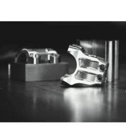 CHROMAG RIZA Stuurpen - 31.8mm | 1 1/8" - Zwart -Rijwiel Onderdel Verkoopwinkel chromag riza stem silver progress side 1471715 1