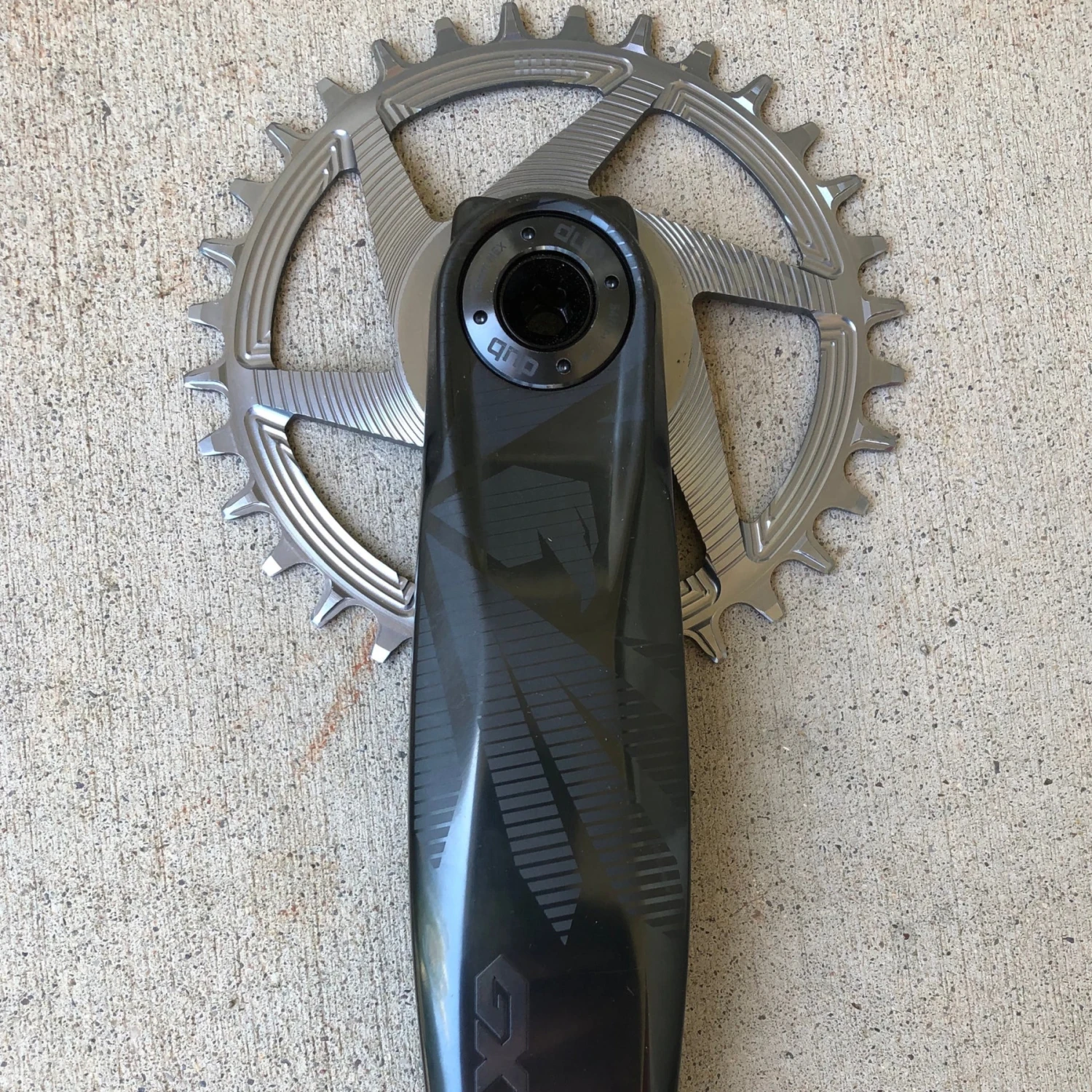 E-thirteen E*thirteen Helix R Direct Mount Kettingblad | SRAM 11/12-Versnelling | 3mm Offset - Grijs 5 E-thirteen E*thirteen Helix R Direct Mount Kettingblad | SRAM 11/12-Versnelling | 3mm Offset - Grijs - Afbeelding 3