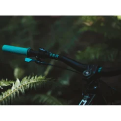 PNW Components Range Gen 3 Handlebar - 31.8 | MTB | 800mm - Really Red -Rijwiel Onderdel Verkoopwinkel pnw components gen 3 range handlebar seafoam teal mounted 1241078 2