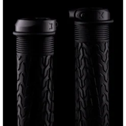 Sixpack S-Trix PA Lock-On Handlebar Grips - Foxhunt Orange -Rijwiel Onderdel Verkoopwinkel sixpack s trix pa grips black close up 1376692 1