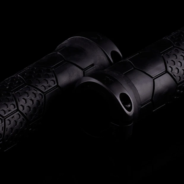 Sixpack Z-Trix PA Lock-On Handlebar Grips - Infinity Black 6 Sixpack Z-Trix PA Lock-On Handlebar Grips - Infinity Black - Afbeelding 4