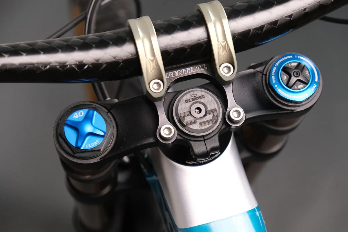 Unleazhed Unloose Cf01 Top Cap - Carved Logo 5 Unleazhed Unloose Cf01 Top Cap - Carved Logo - Afbeelding 3